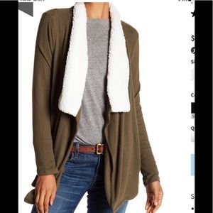 NWOT Collar Open Front Cardigan